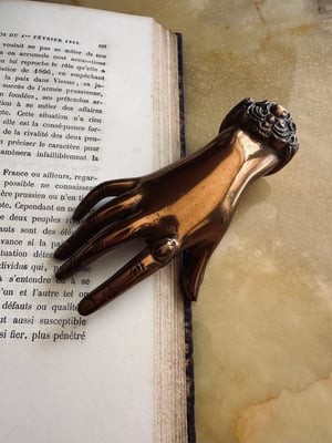 Image of Presse-papier en forme de main en bronze, époque victorienne // XIXème siècle