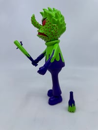 Image 2 of LOADY MCGEE BLUE/GREEN VARIANT VINYL FIGURE