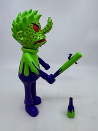 Image 4 of LOADY MCGEE BLUE/GREEN VARIANT VINYL FIGURE