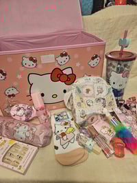 Image 5 of Hello Kitty XL Storage Box Bundle 