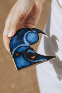 Image 1 of TILE – Full moon waves with Levante