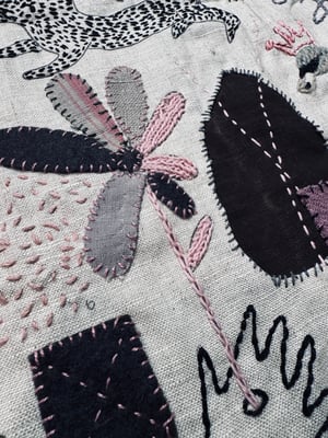 Image of Kit Black Swan