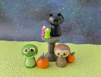 Image 4 of Cute Halloween Peg Dolls Play Set