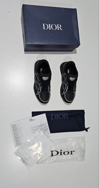 Image 2 of Dior B30s (original-1v1)