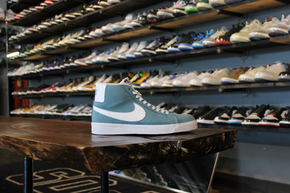 ZOOM SB BLAZER MID "CERULEAN"