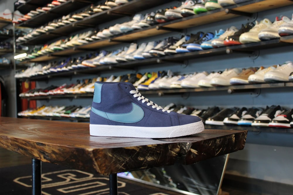 ZOOM SB BLAZER MID "MIDNIGHT NAVY/AQUA"