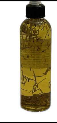 Image 5 of Wholesale Fenugreek and Rosemary Herbal Hair Growth Oil