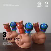 Image 1 of Fingertoy Sculpture