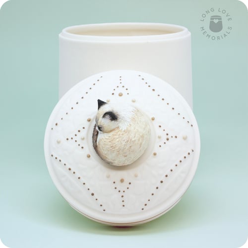 Image of Seal Point Ragdoll Cat Urn, Custom Urn for Your Cat