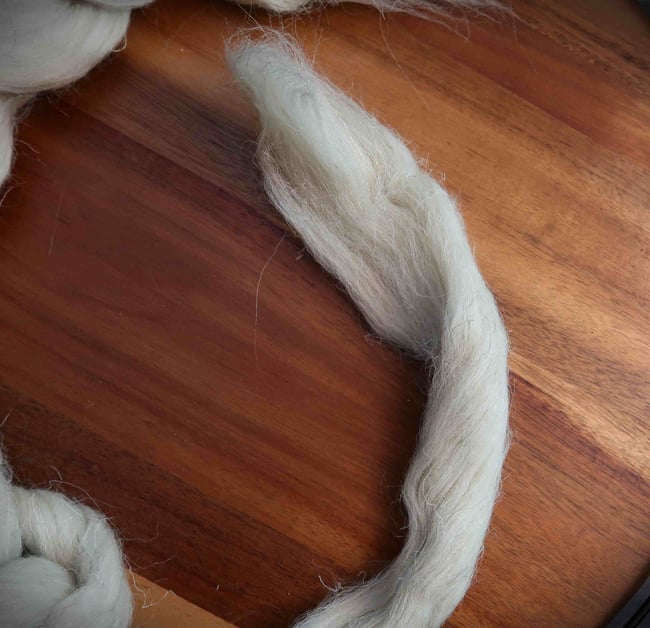 Ivory Combed Top - Swaledale