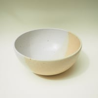 Image 2 of Grand bol jaune et blanc