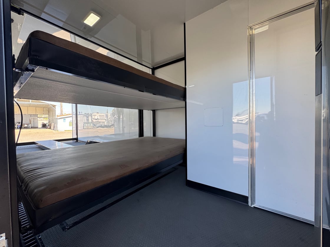 Image of 30'x106''x13.5'