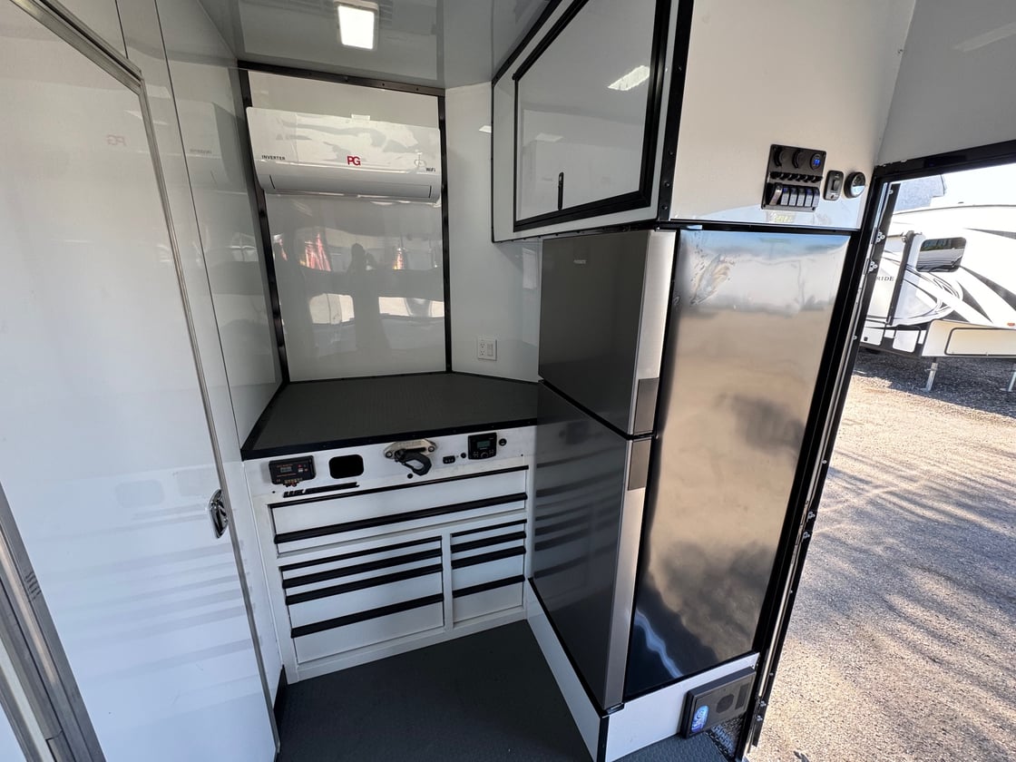 Image of 30'x106''x13.5'