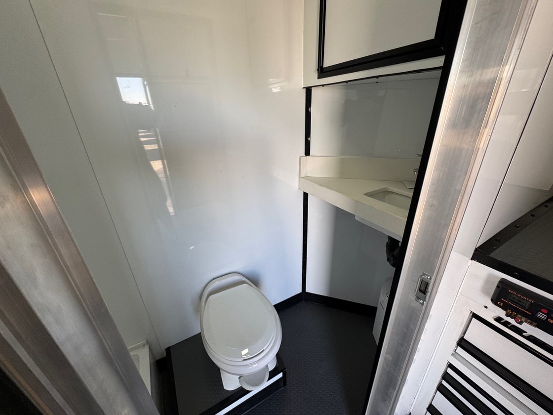 Image of 30'x106''x13.5'