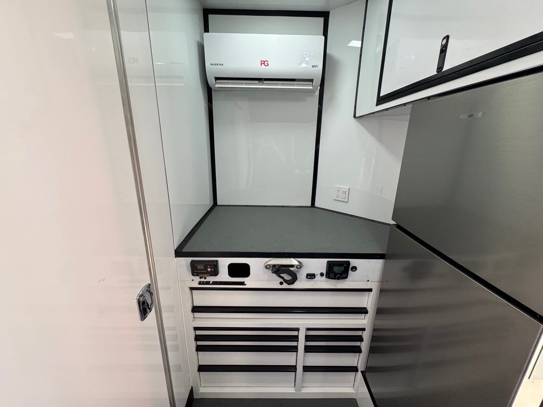 Image of 30'x106''x13.5'