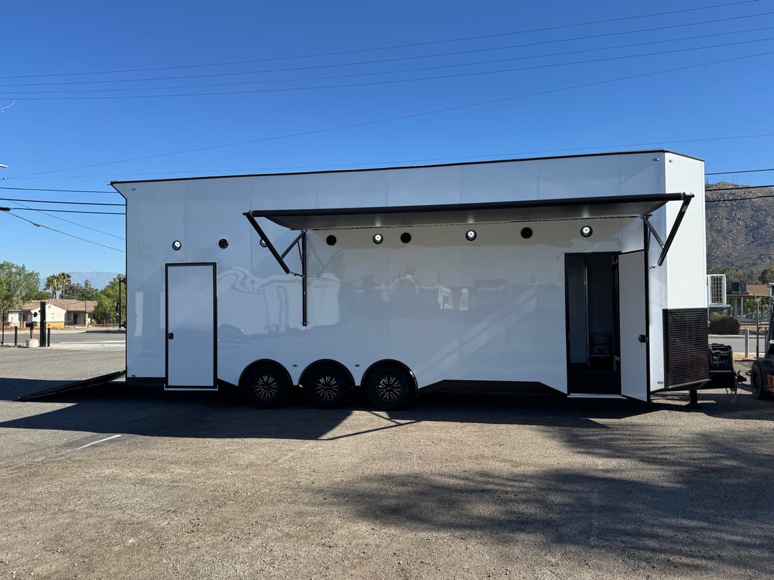 Image of 30'x106''x13.5'