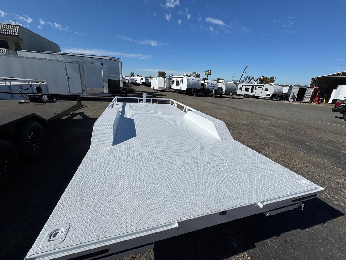 Image of 20' Racer X 