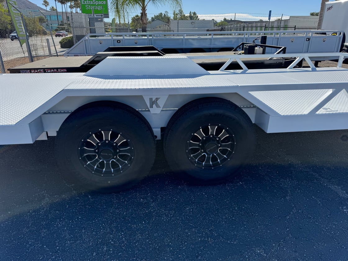 Image of 20' Racer X