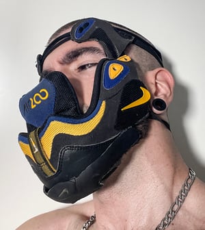 Image of AIR MASK 200 - BLACK BLUE YELLOW