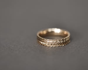 Image of 9ct gold 5mm flat court herringbone ring