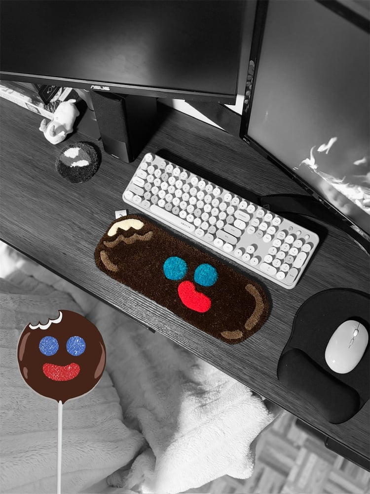 Image of Paleta Payaso Desk Rug