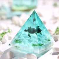 Image 1 of Sunshine Coast  Resin Ocean Cube Resin Workshop (Paper Weight)
