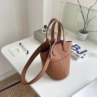 Image 5 of Bag Women's Bag New Autumn And Winter Casual Crossbody Shoulder Bag Pu Large Capacity Handbag Bucket