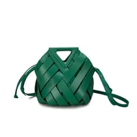 Image 1 of Women's Two-Layer Cowhide Leather Irregular Geometric Elegant Basic Classic Style Bucket Magnetic Bu