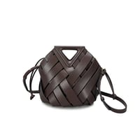 Image 5 of Women's Two-Layer Cowhide Leather Irregular Geometric Elegant Basic Classic Style Bucket Magnetic Bu