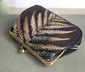 Image of Fern, clutch/shoulder bag - roomier size