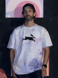 Image 4 of T-Shirt Oversized Purple Void – “Resistencia” – Heavy Cotton – Unique & Hand-Dyed