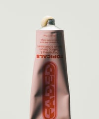 Image 3 of TOPICALS -  30 ml Sérum Faded Éclaircissant Pour les Taches Brunes et L’hyperpigmentation