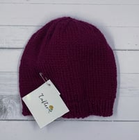 Beanie 8ply - L315 - Boysenberry