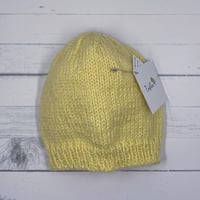 Beanie 8ply - L380 - Buttercup