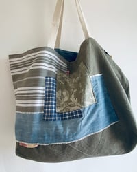 Image 4 of large kaki tote bag