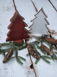 Image 3 of Wooden Christmas tree 2