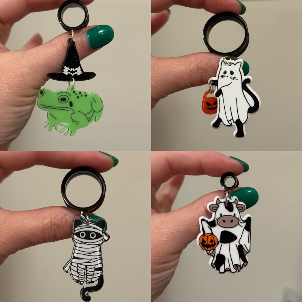 Image of Spooky Animal Dangles (sizes 4g-2"