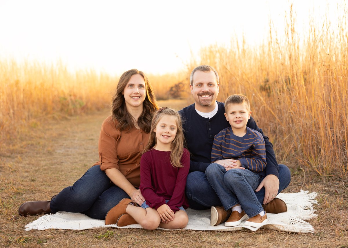 Image of Fall Family Mini Session at Brenton Arboretum