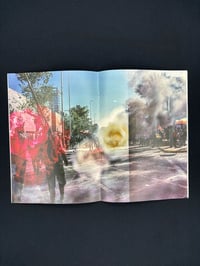 Image 2 of UNA HOGUERA A TU ALREDEDOR PHOTOZINE