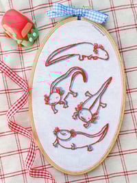 Image 4 of "3D Axolotls" Hoop