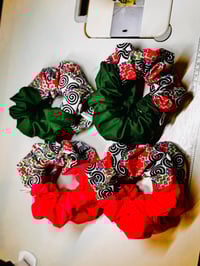 Image 2 of Oversized scrunchies