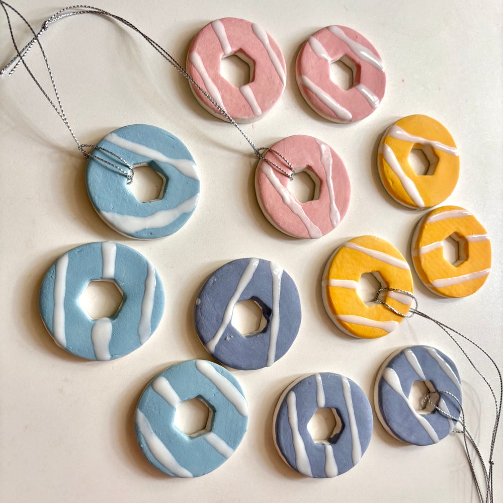 Image of Christmas tree ceramic party ring