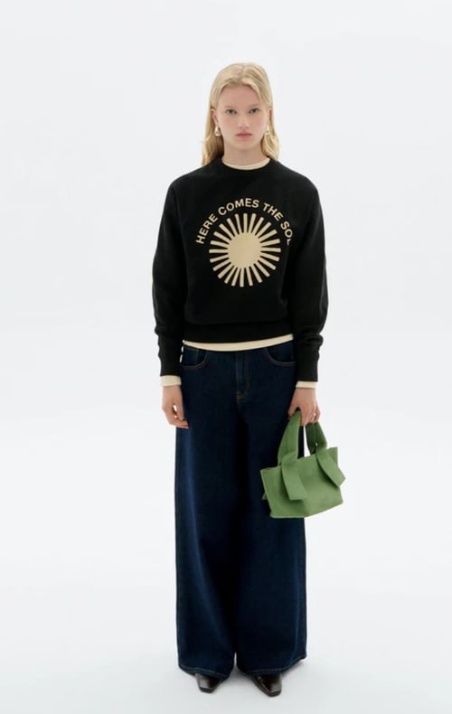 Image of 1-Sudadera retro sol negro 