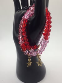 Image 4 of Cherry & Pink glass bead bracelet