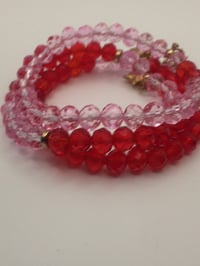 Image 5 of Cherry & Pink glass bead bracelet