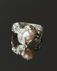 Image of GROTESQUE–05