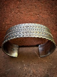 Image 2 of WL&A Handmade Ingot Old Style Arrowheads Cuff - Size 7" to 7.5" Wrist