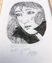 Image 4 of Petite vampire mélancolique
