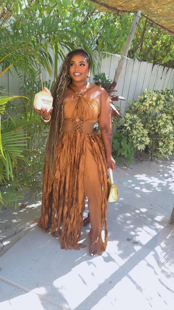 Image of LUXURIOUS LIFESTYLE MAXI DRESS