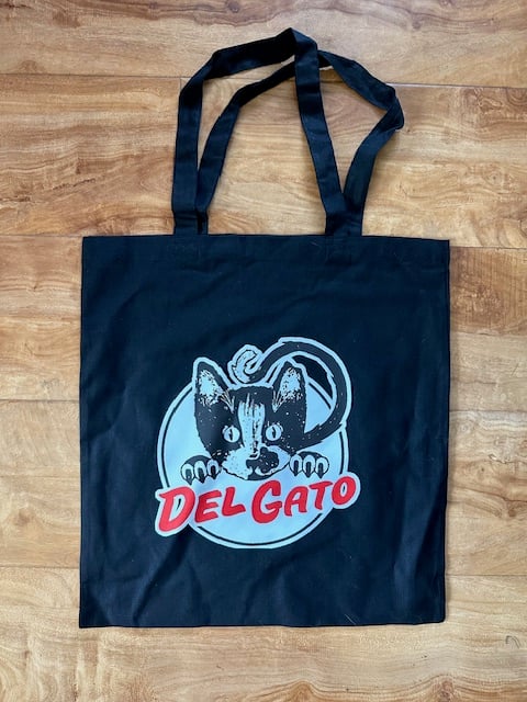 LIGHTWEIGHT RED + BLACK TOTES